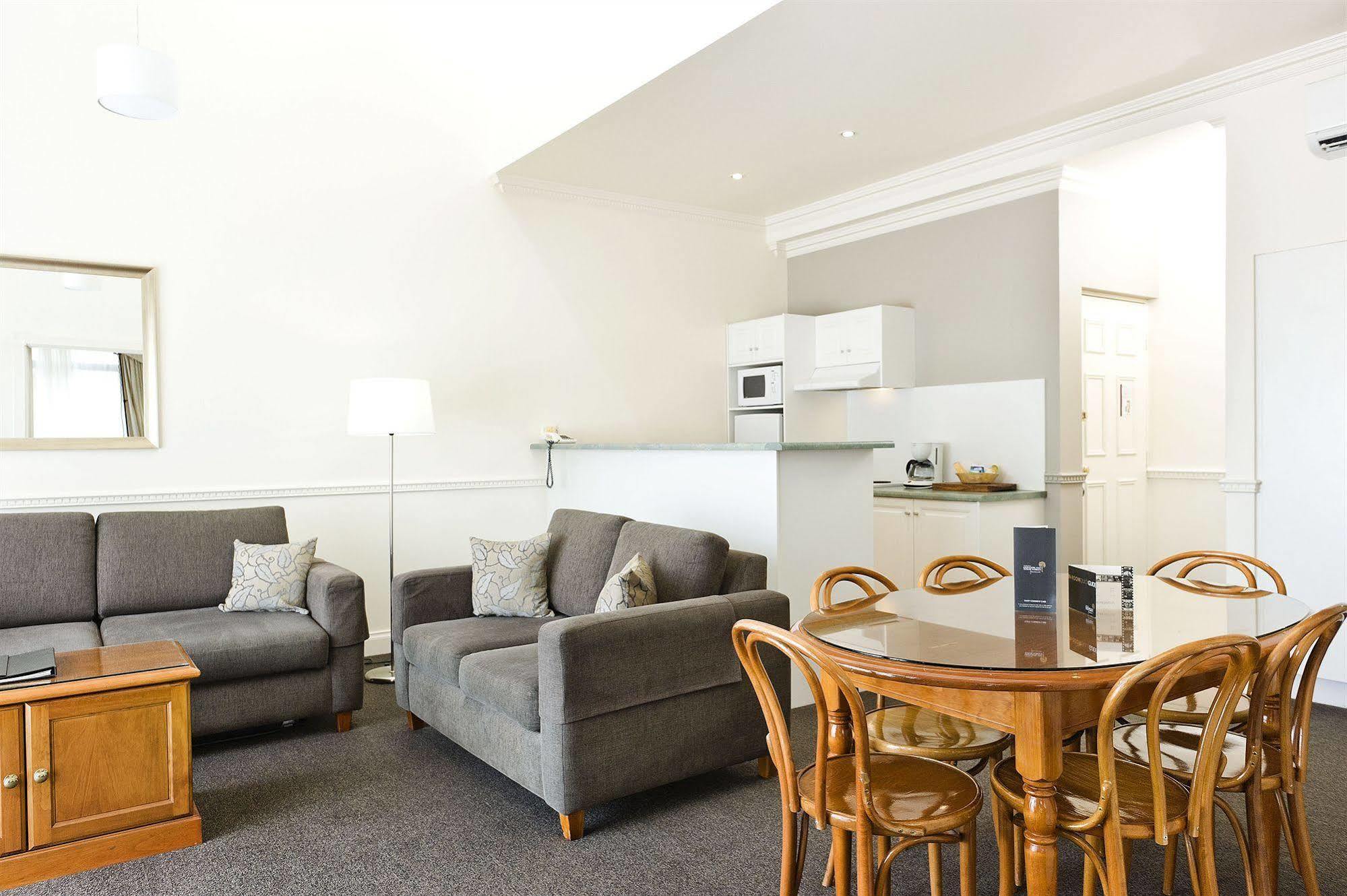 Majestic Old Lion Apartments North Adelaide Екстериор снимка