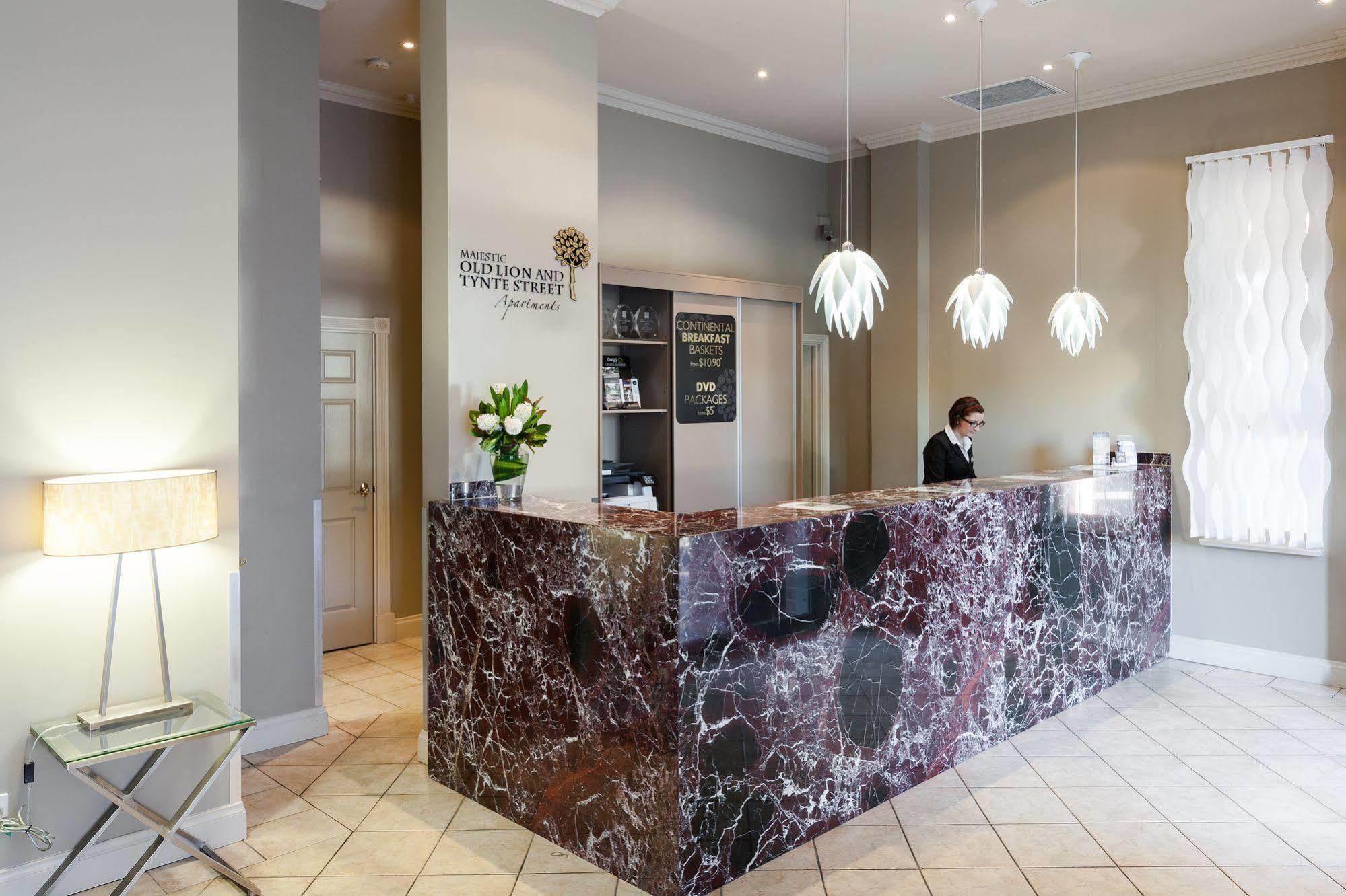 Majestic Old Lion Apartments North Adelaide Екстериор снимка
